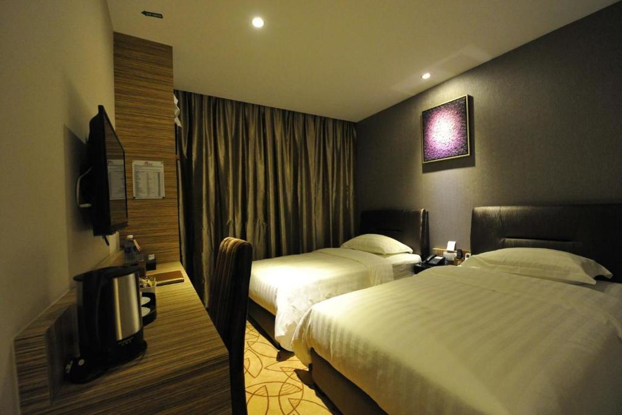 โรงแรมมิลาโน เกอลวง ภายนอก รูปภาพ